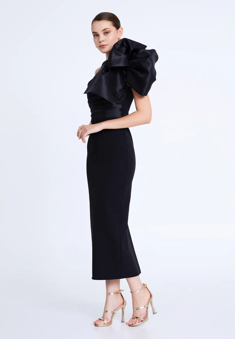 Hot Contact Black One-Shoulder Midi Dress